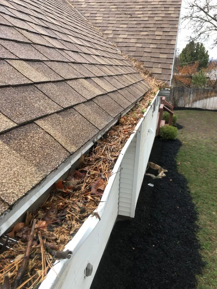Gutter Cleaning in Wilton CT