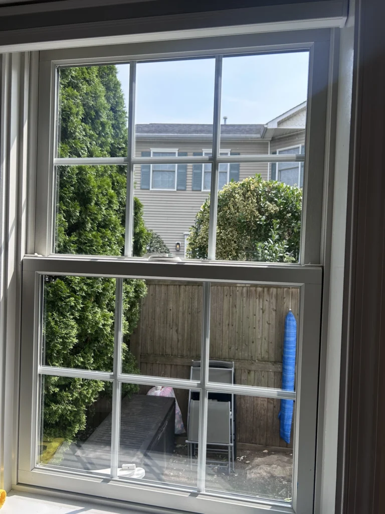Gutter Cleaning in Stamford CT Gutter Cleaning in Stamford CT