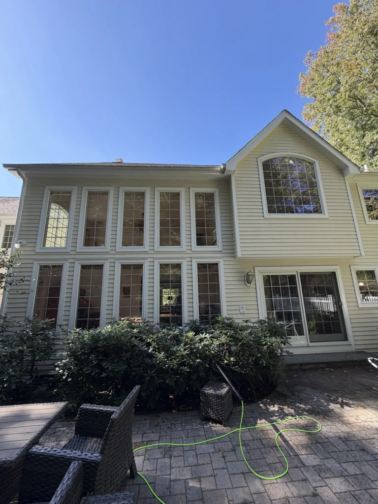 Gutter Cleaning in New Canaan, CT Gutter Cleaning in New Canaan, CT